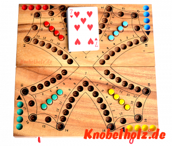 Tock Tock Gesellschaftsspiel mit Karten, ist ein Unterhaltungsspiel für 4 Spieler in den Maßen 25,8 x 25,8 x 2,5 cm Tock Samanea wooden board