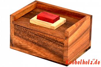 Puzzle von Knobelholz.de aus Samanea Holz in 2D, 3D, und als Interlock Puzzle in Monkey Pod wood , Raintree games,
