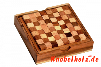 Chess Puzzle Box Pentominoes aus Holz in großer Holzbox in den Maßen 14,0 x 14,0 x 3,3 cm, monkey pod puzzle