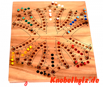 Tock Tock Spiel aus Holz, Toc für 6 Spieler Gesellschaftsspiel mit Karten in den Maßen 25,8 x 25,8 x 2,5 cm Tock Samanea wooden board