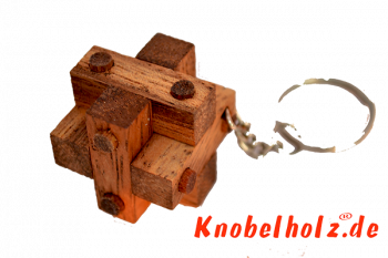 Lock Holz Puzzle als Schlüsselanhänger Puzzle mit Holzteilen in den Maßen 3,0 x 3,0 x 3,0 cm, samanea brain teaser