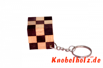 Snake Cube als Schlüsselanhänger Puzzle aus Holz in den Maßen 3,0 x 3,0 x 3,0 cm, monkey pod brain teaser