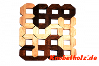Zahlen Puzzle Holz Lösung Number Puzzle 1-9  in Holzboard mit den Maßen 14,2 x 14,0 x 1,5 cm samanea wooden brain teaser 